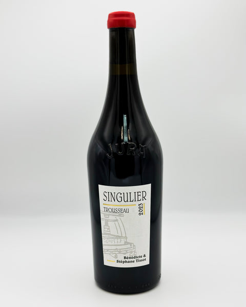 Domaine André et Mireille Tissot (Bénédicte et Stéphane)  Arbois Trousseau ‘Singulier’